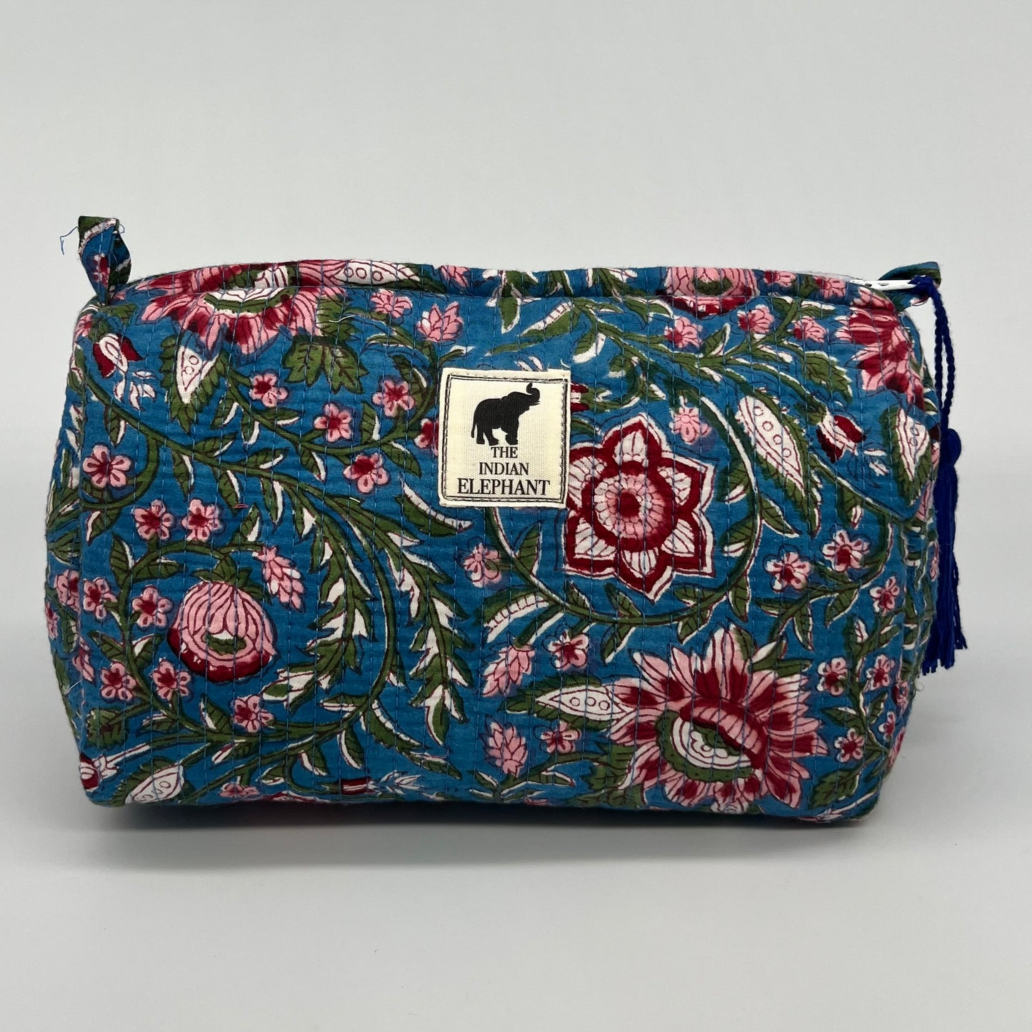 WATERPROOF MAKEUP BAG