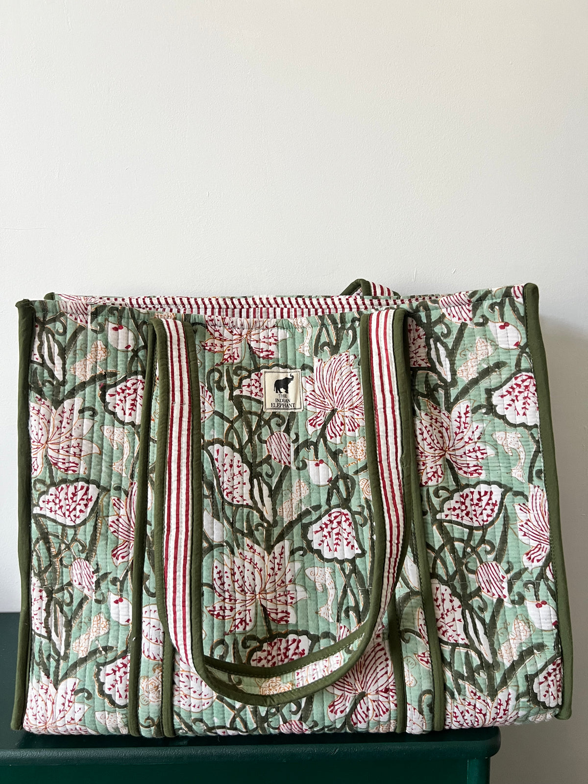 LILA REVERSIBLE TOTE BAG