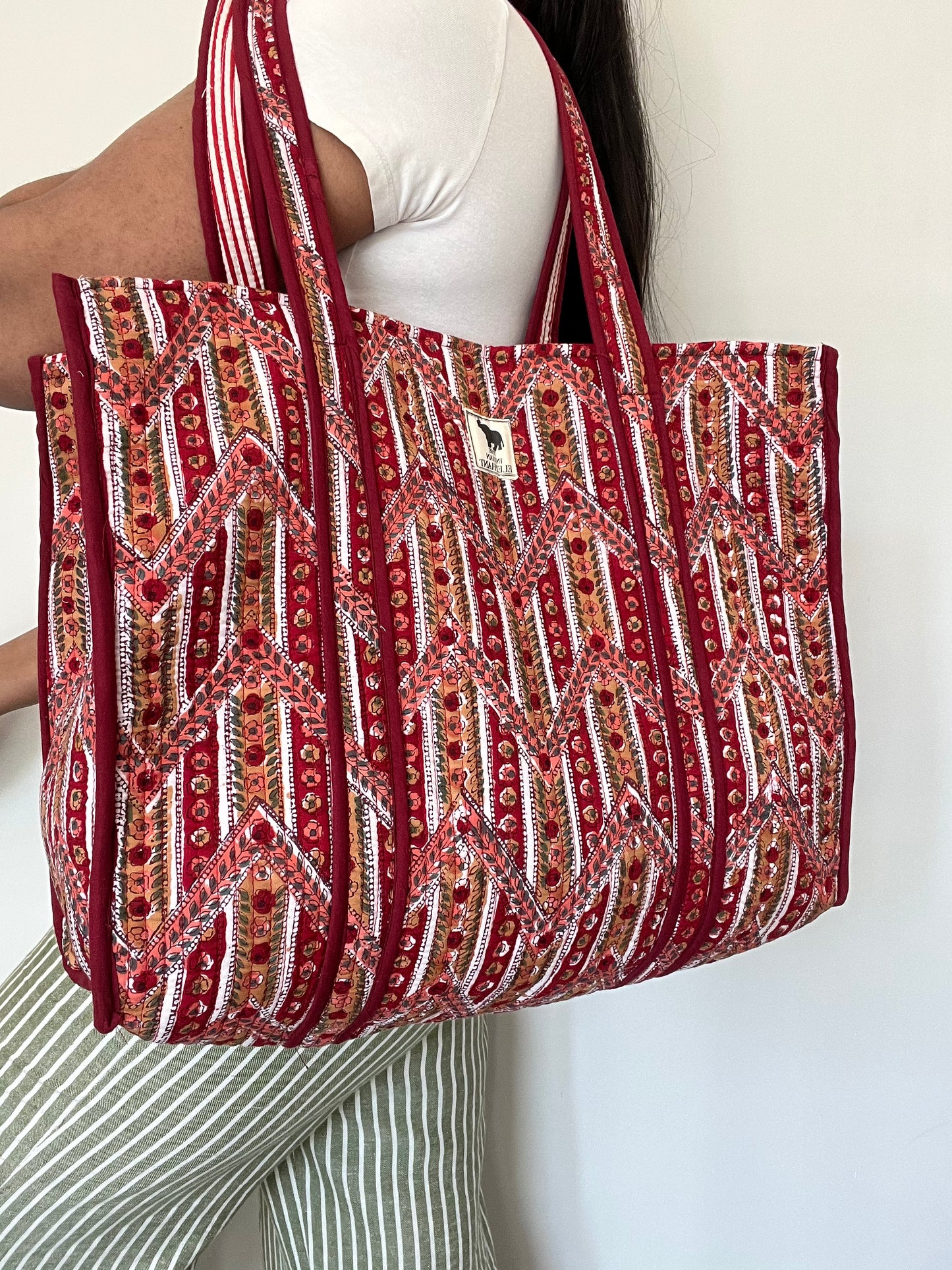 REVERSIBLE TOTE BAG