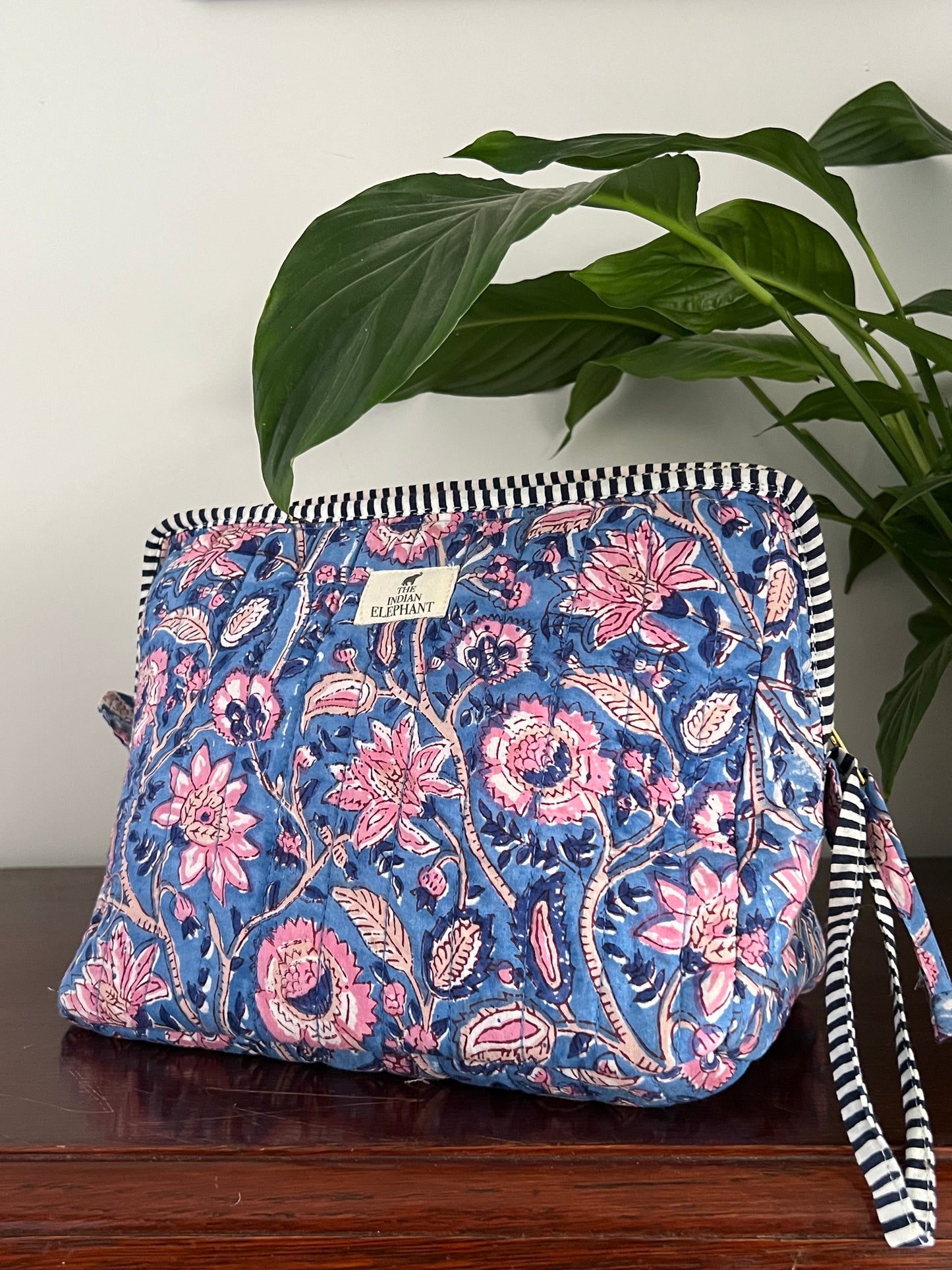 XL Wash Bag