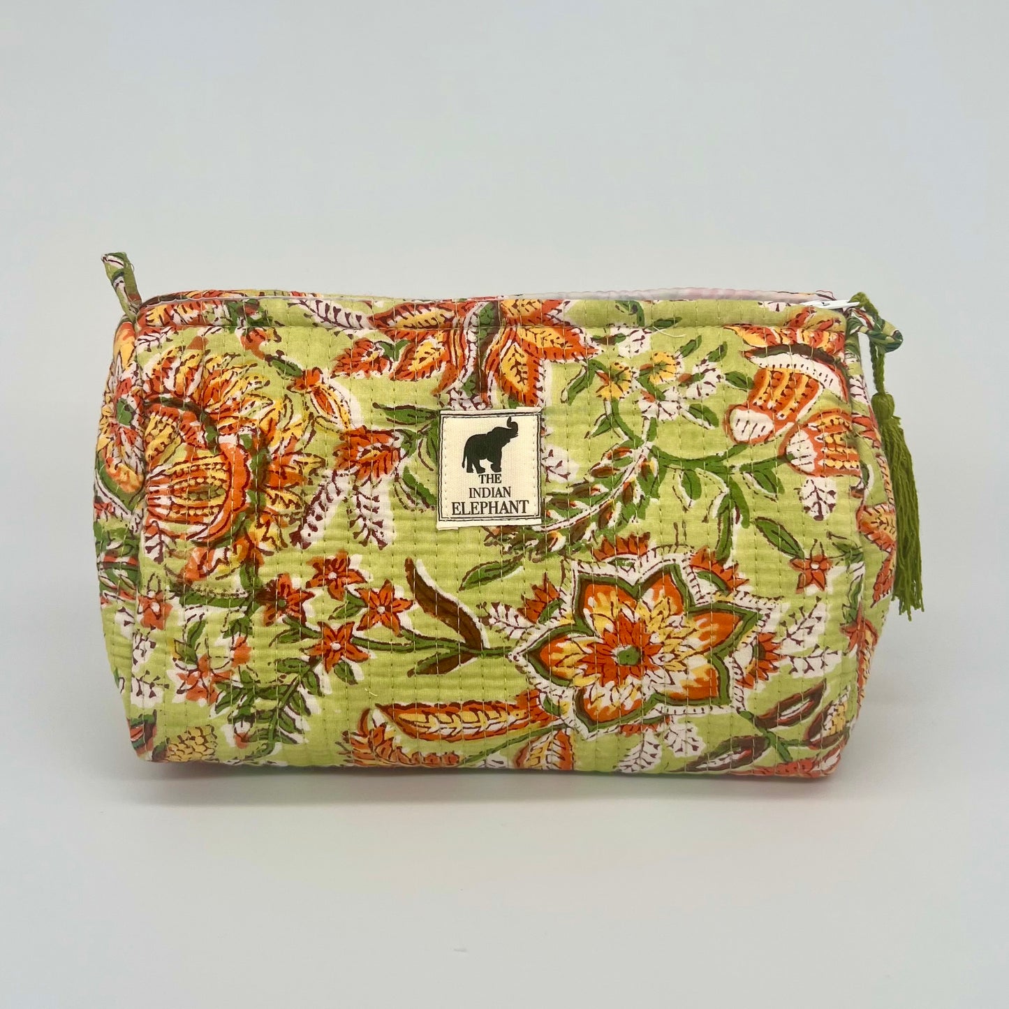 WATERPROOF MAKEUP BAG