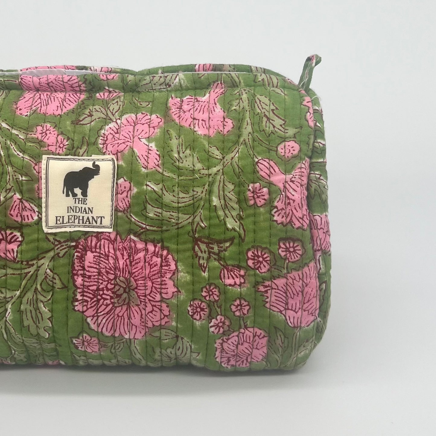 WATERPROOF MAKEUP BAG