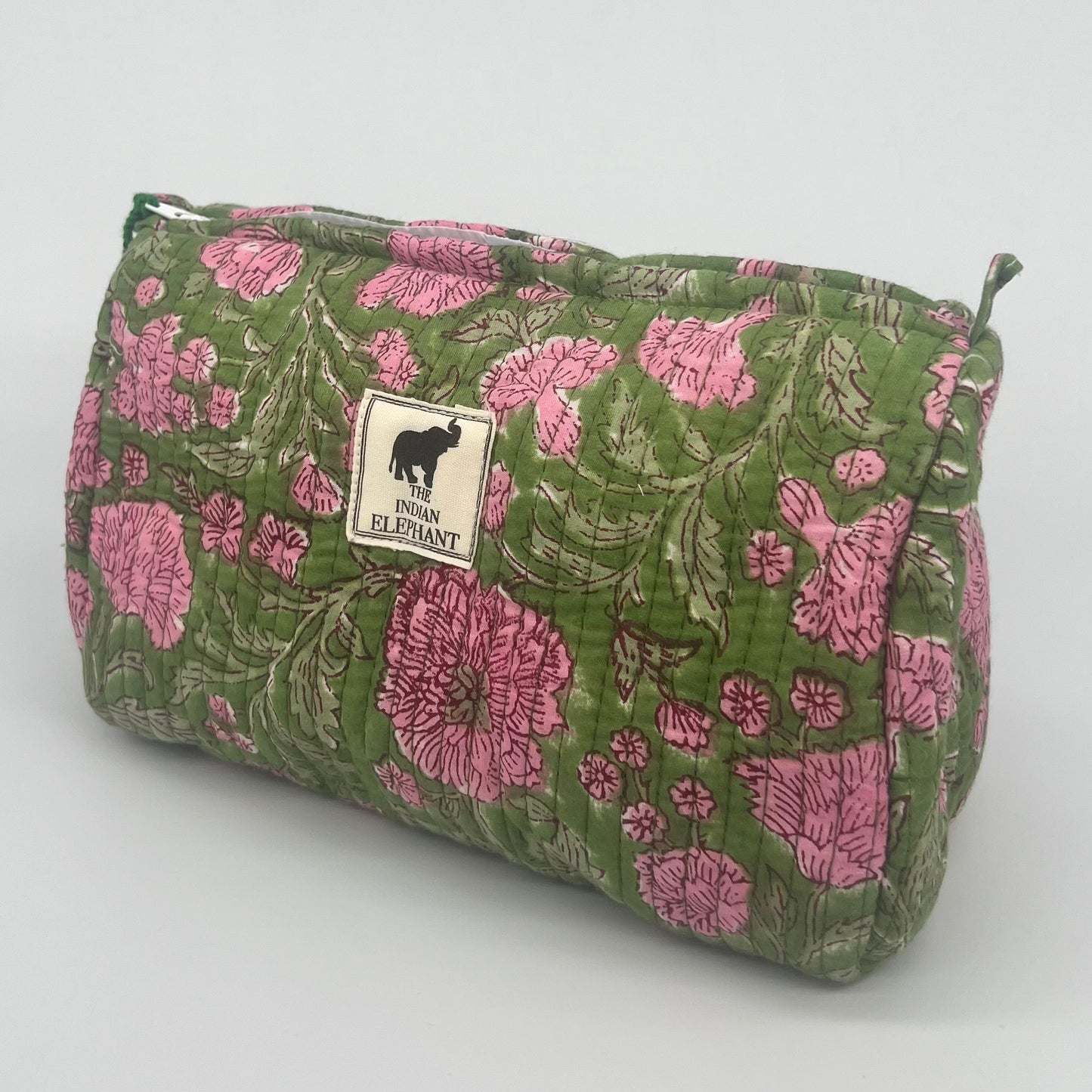 WATERPROOF MAKEUP BAG