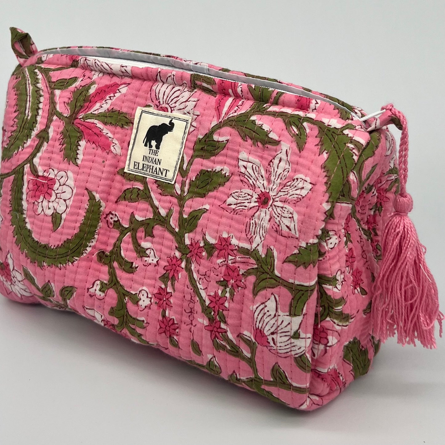 WATERPROOF MAKEUP BAG