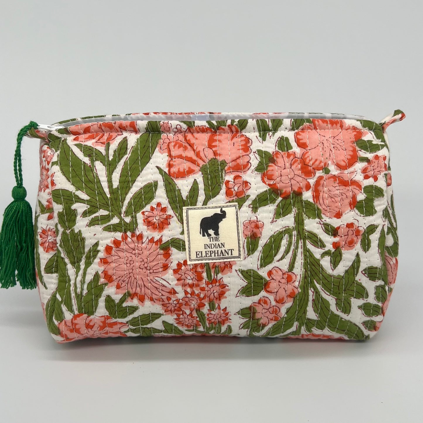 WATERPROOF MAKEUP BAG