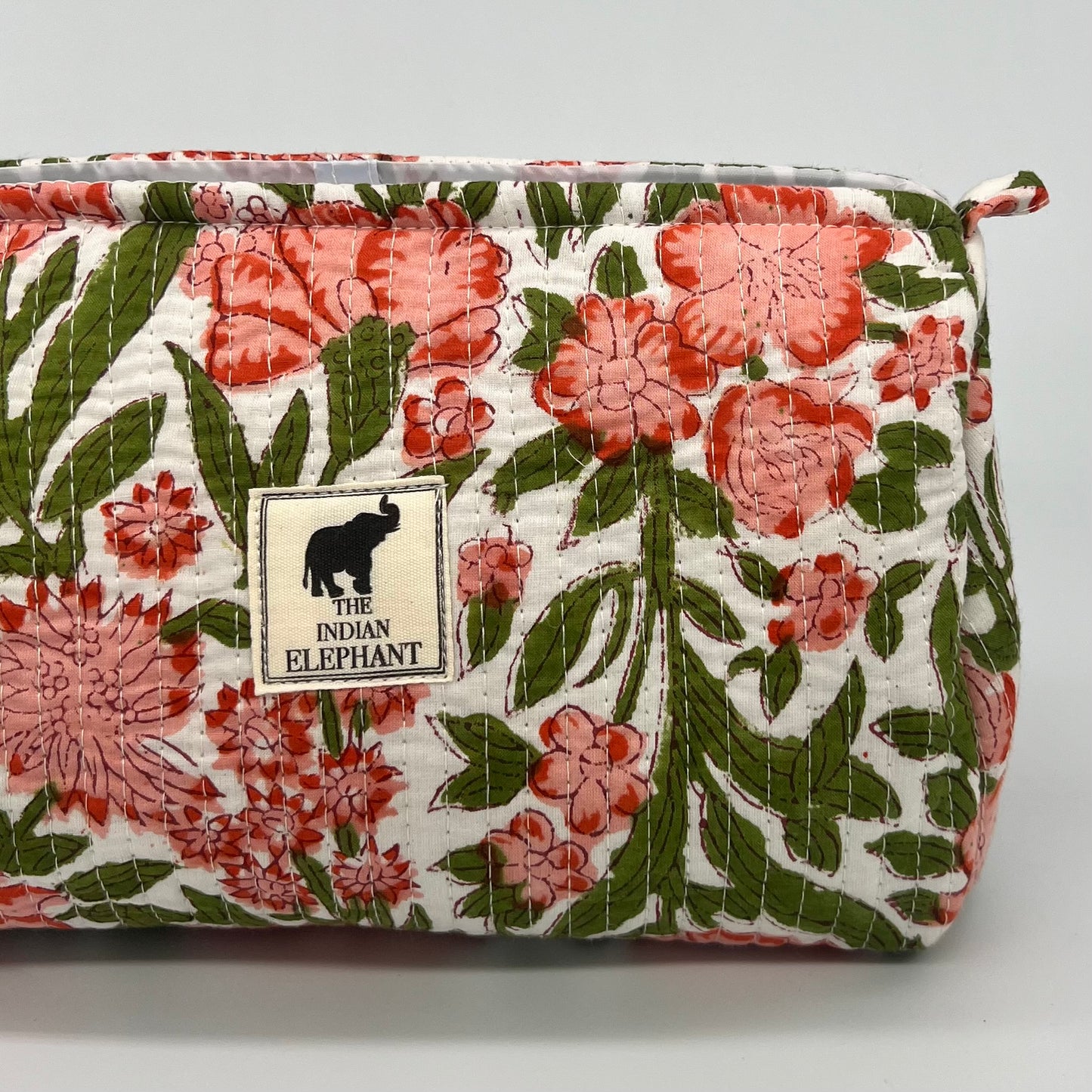 WATERPROOF MAKEUP BAG