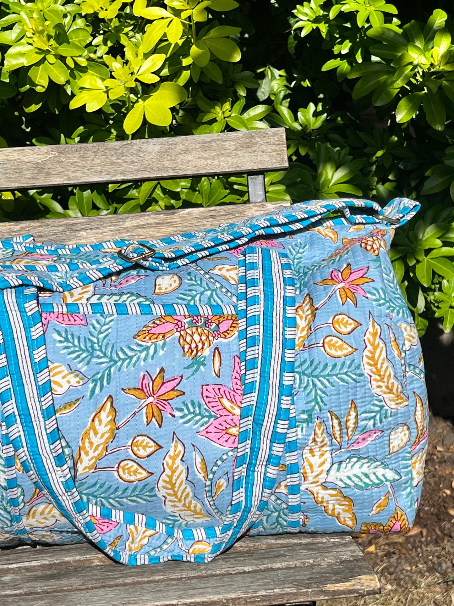 DUFFLE BAG
