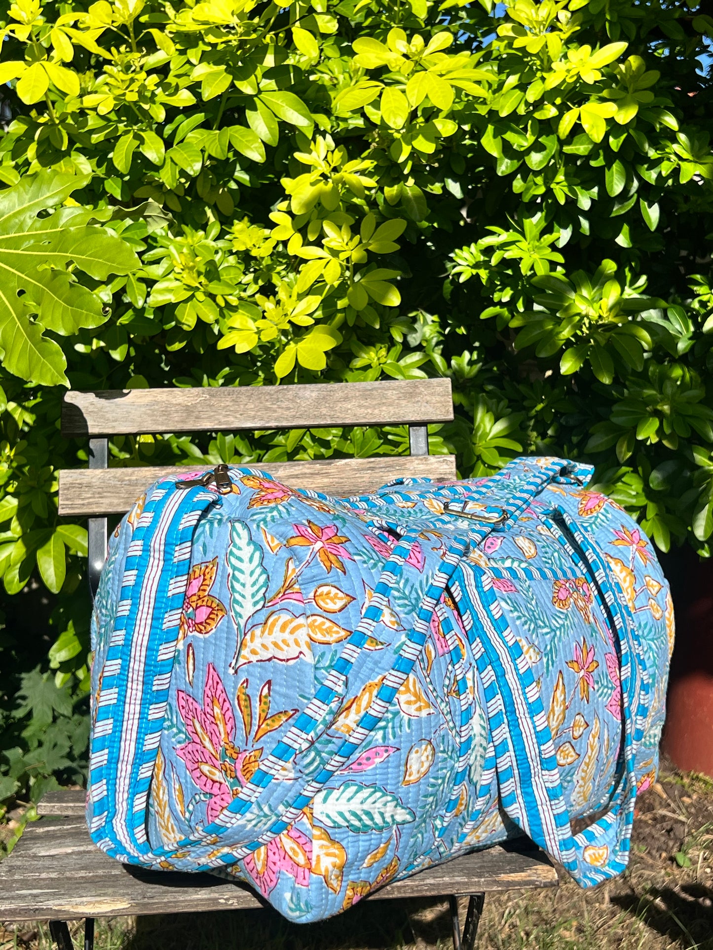 DUFFLE BAG