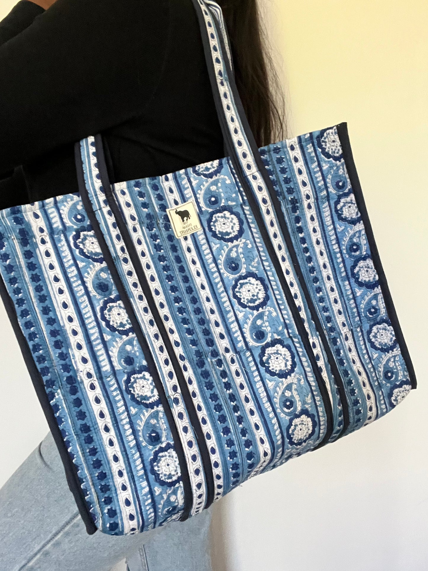 REVERSIBLE TOTE BAG