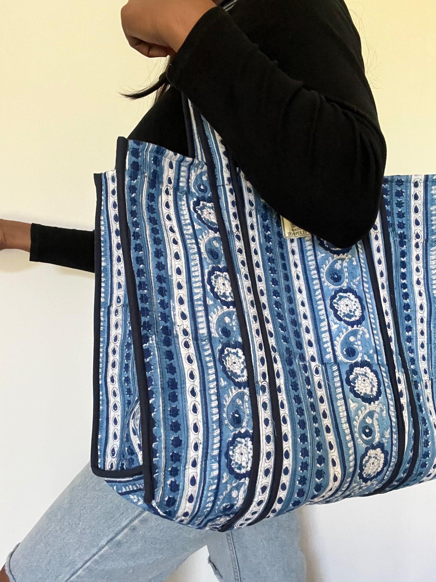 REVERSIBLE TOTE BAG