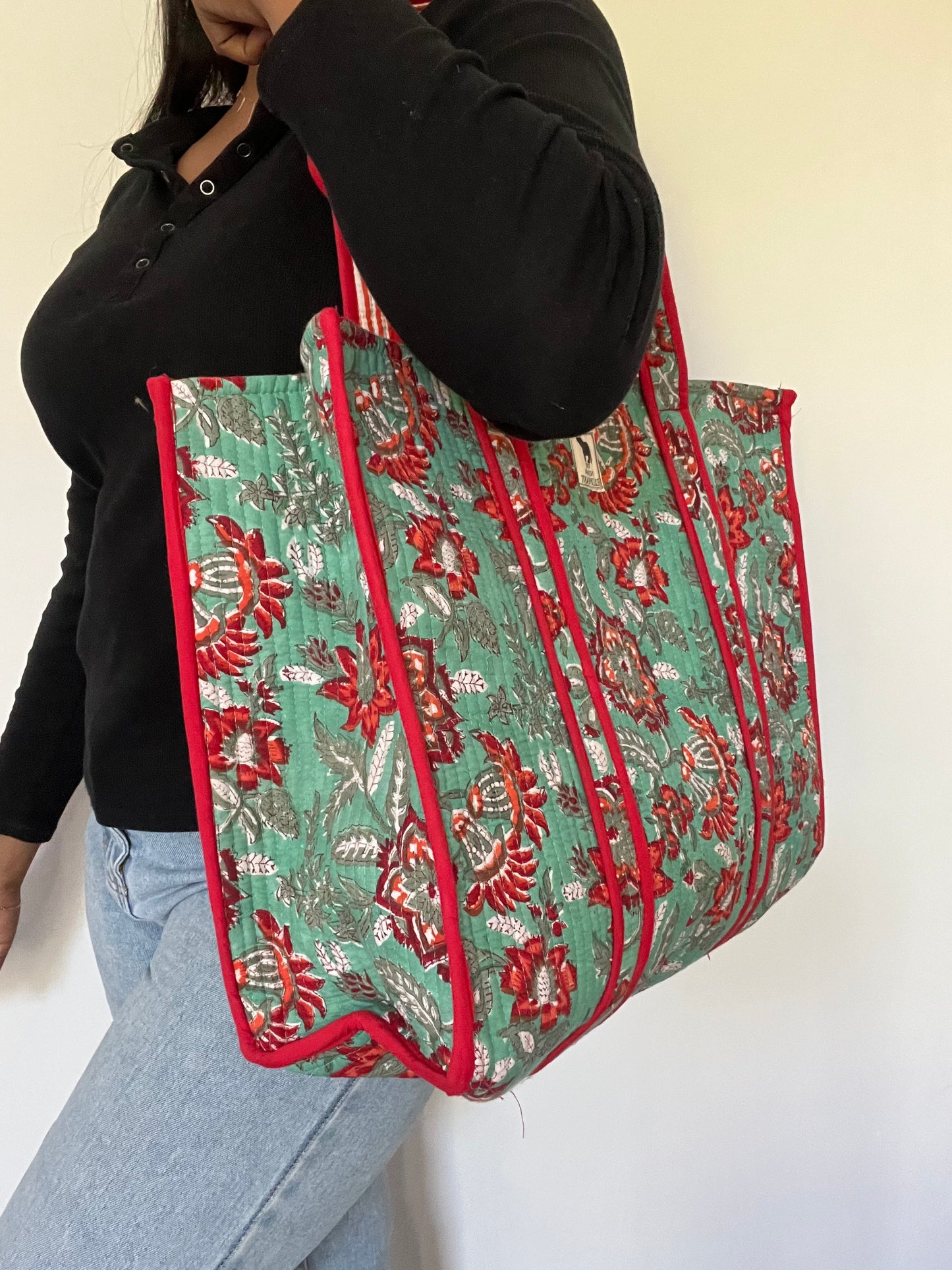 REVERSIBLE TOTE BAG
