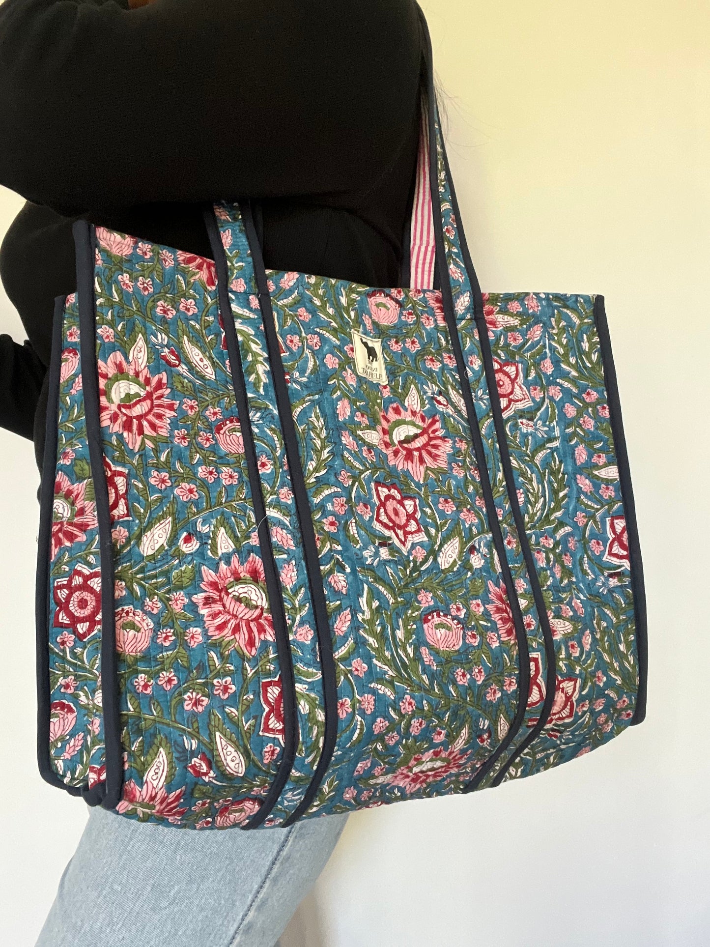 REVERSIBLE TOTE BAG