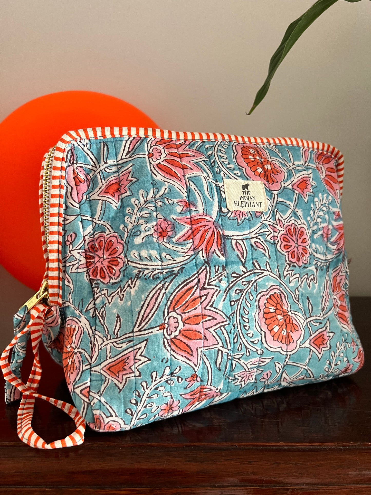 XL Wash Bag
