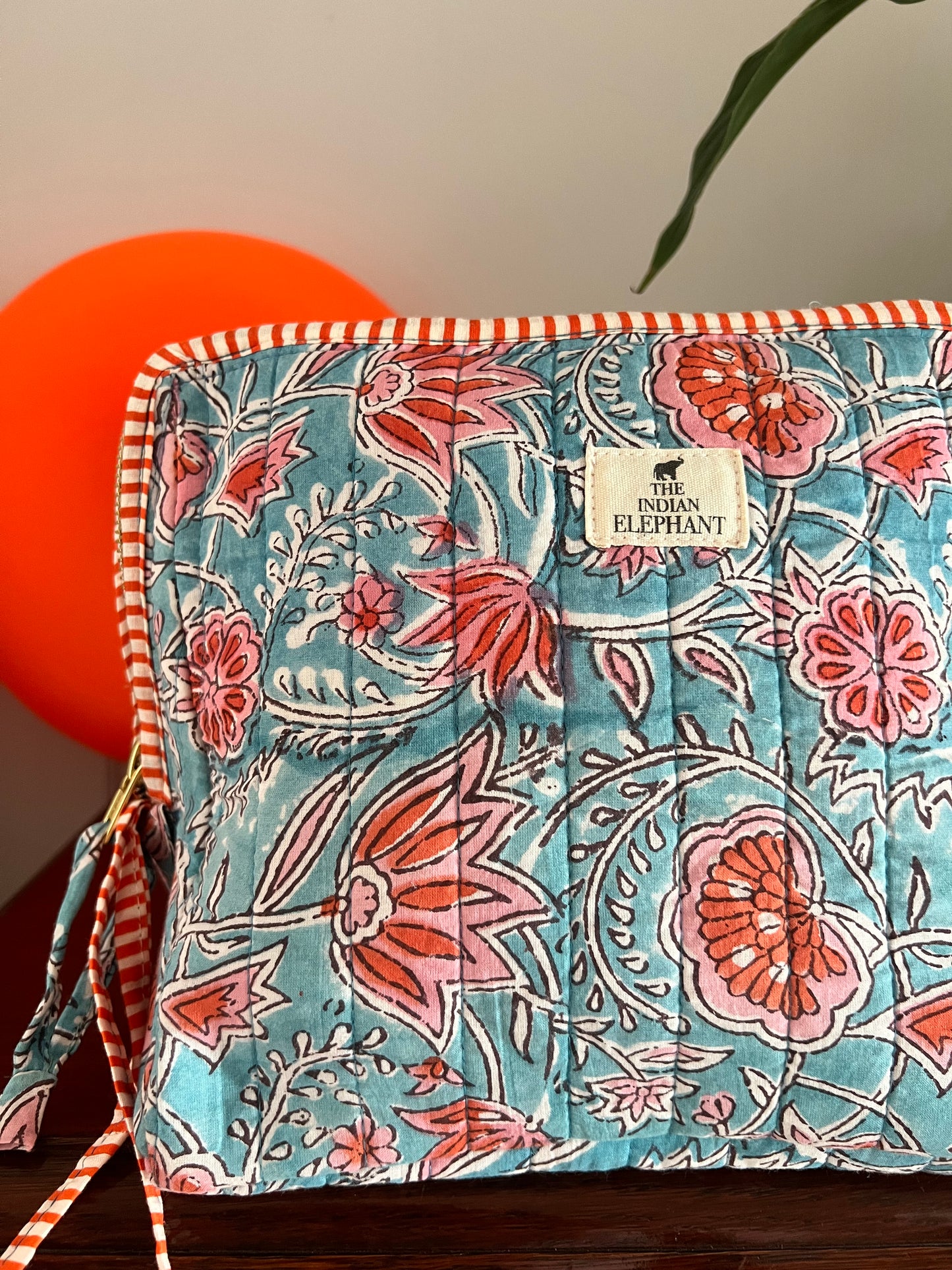 XL Wash Bag