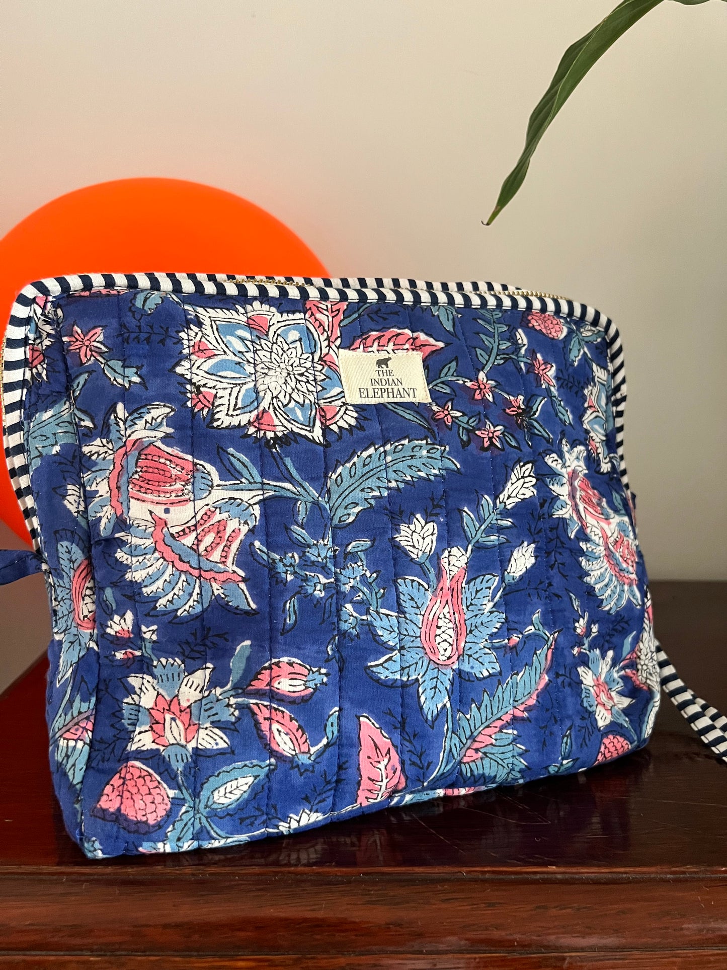 XL Wash Bag