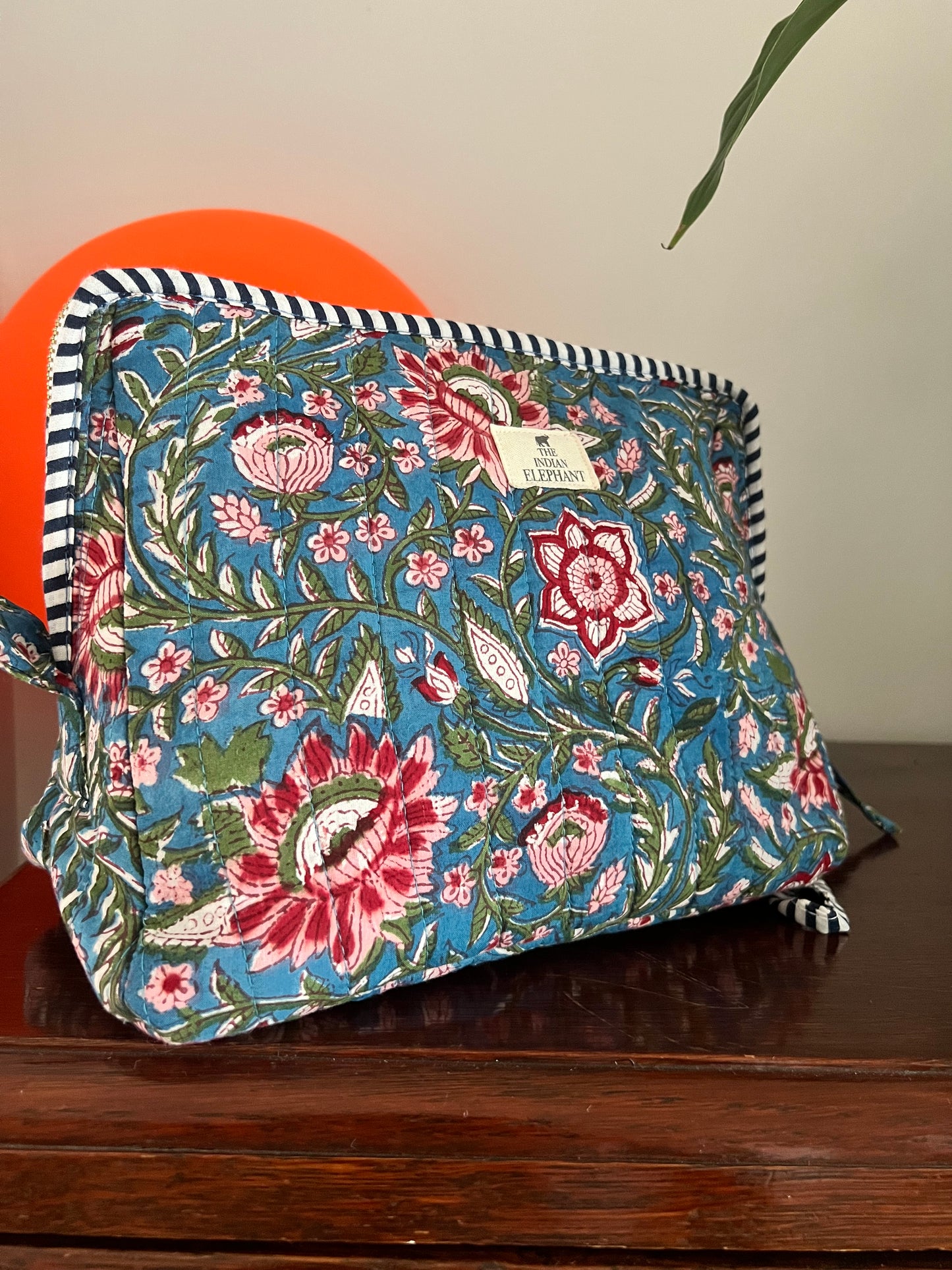 XL Wash Bag