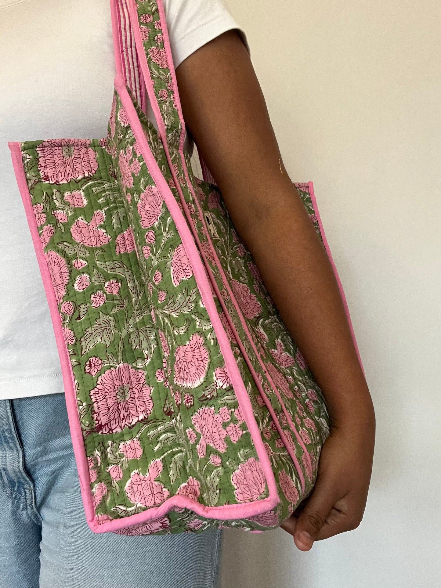REVERSIBLE TOTE BAG