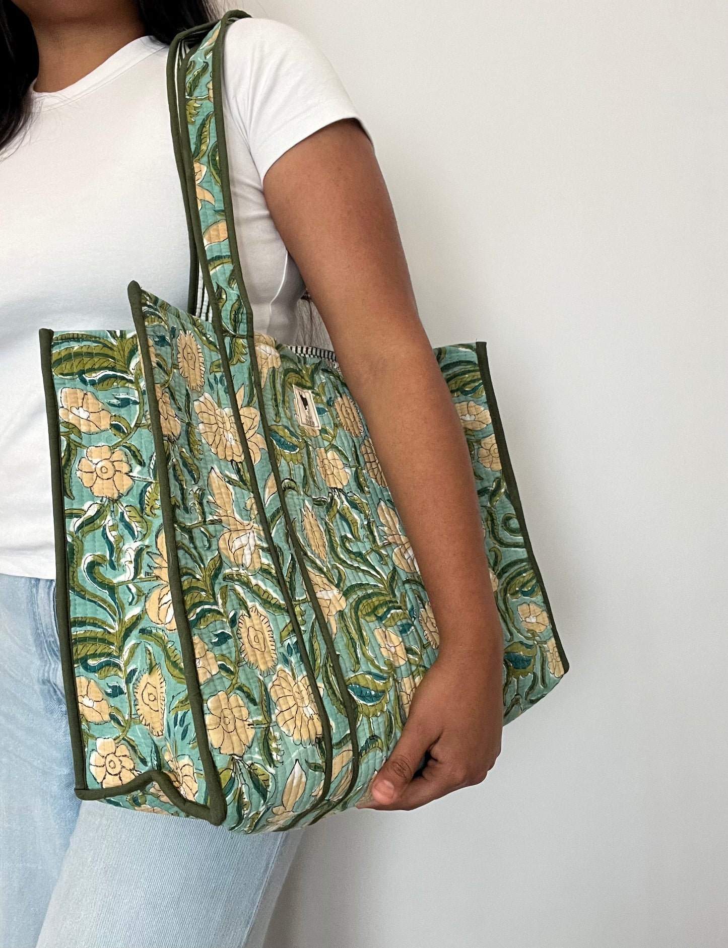 REVERSIBLE TOTE BAG