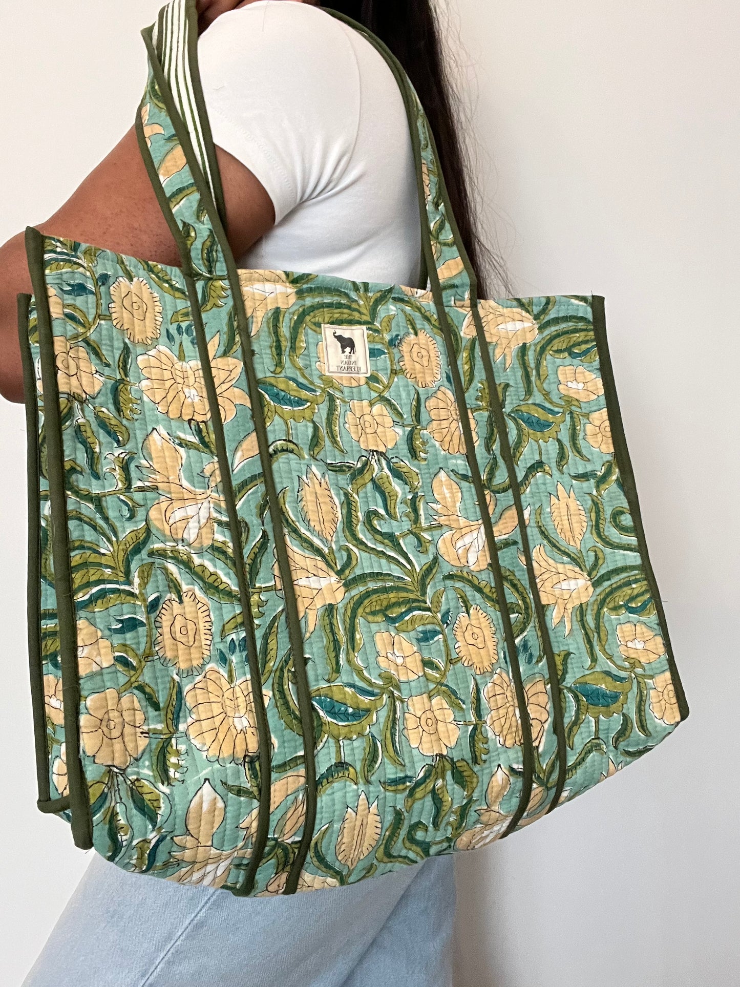 REVERSIBLE TOTE BAG