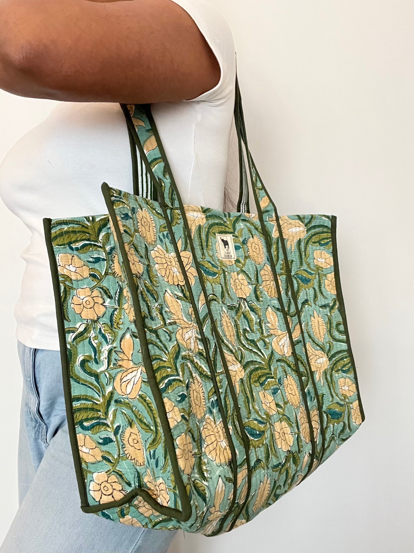 REVERSIBLE TOTE BAG