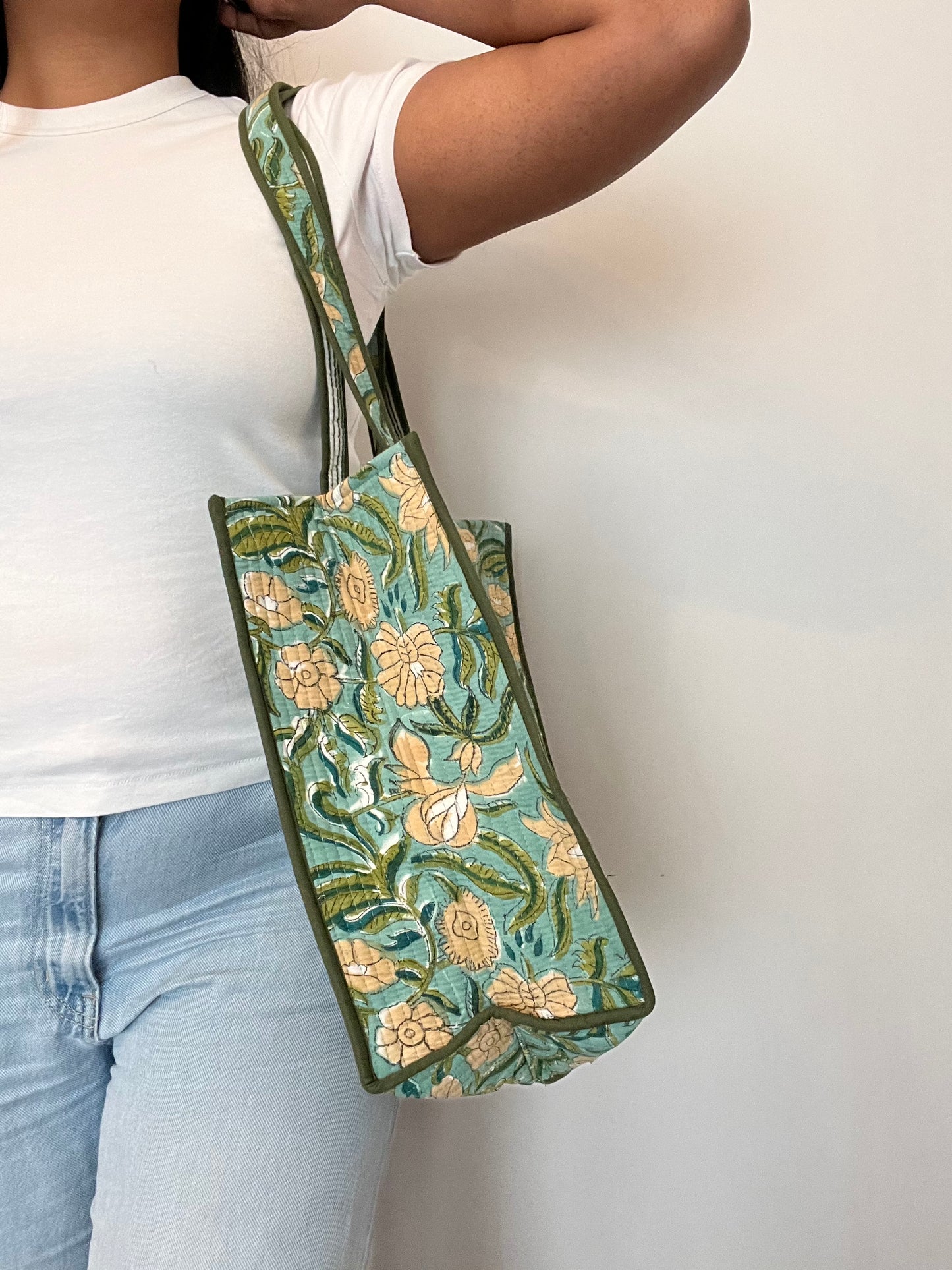 REVERSIBLE TOTE BAG