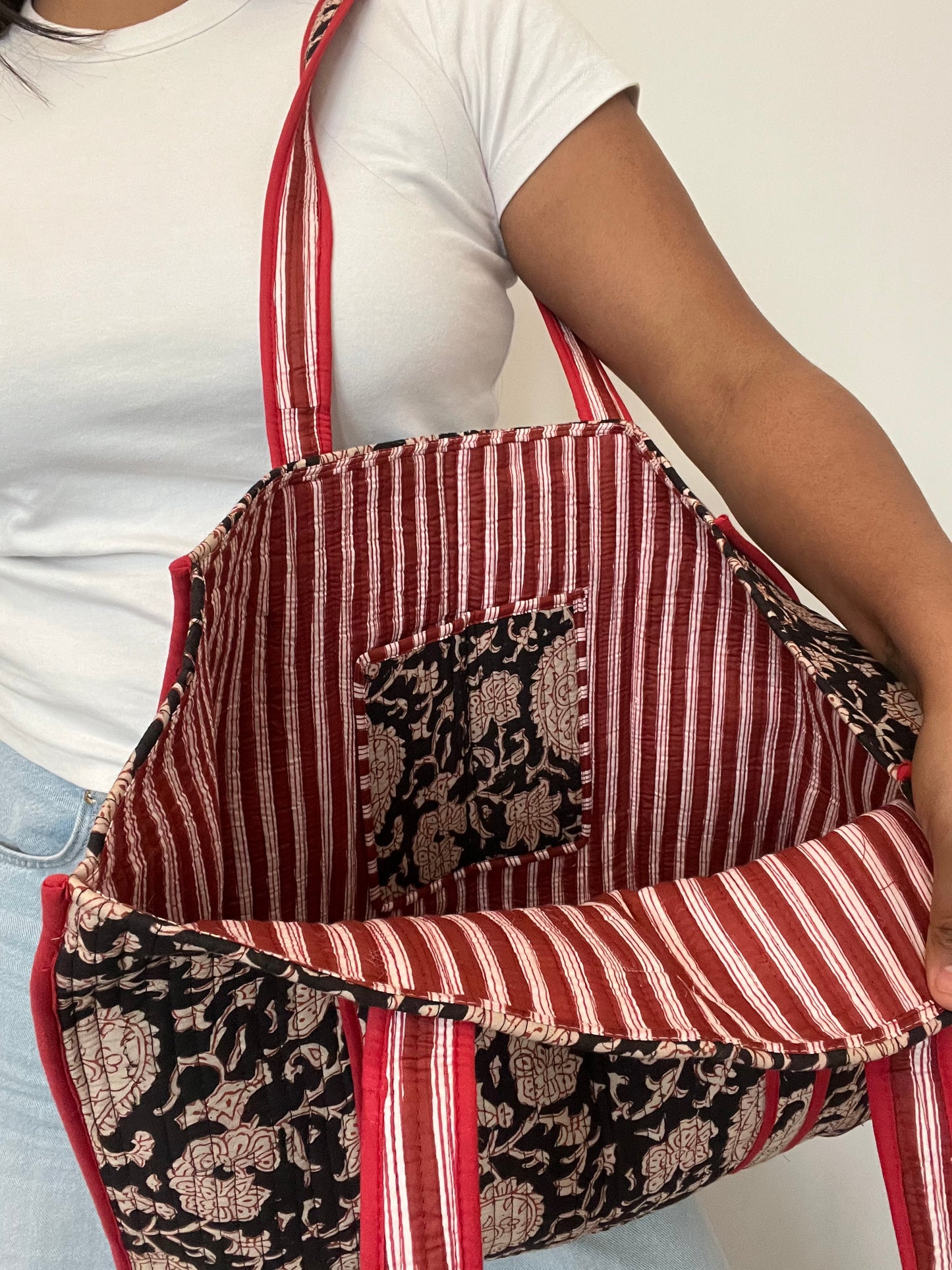 REVERSIBLE TOTE BAG