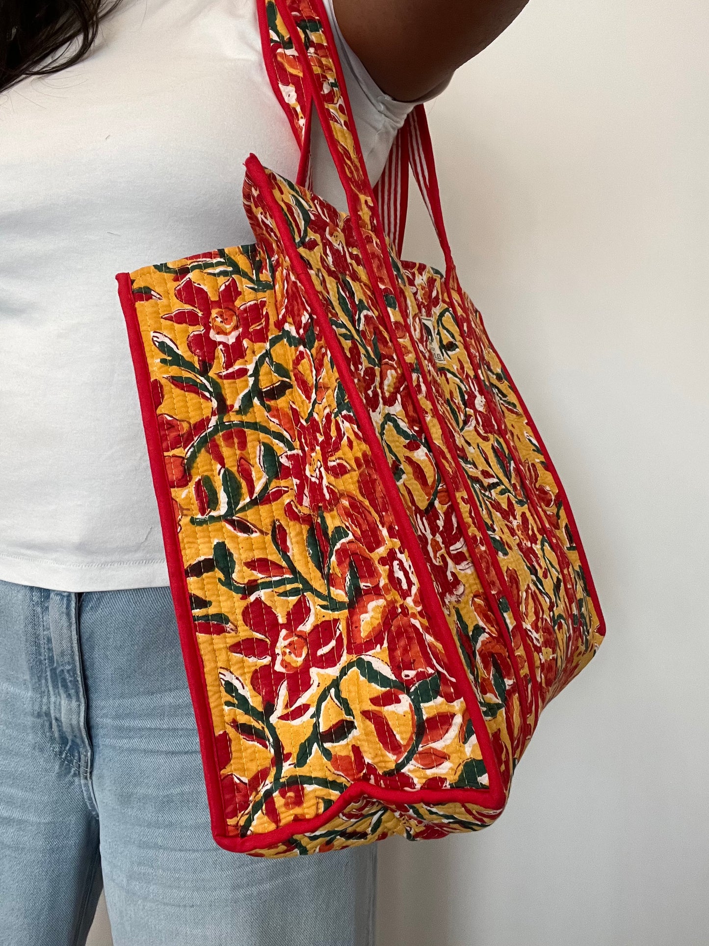 REVERSIBLE TOTE BAG