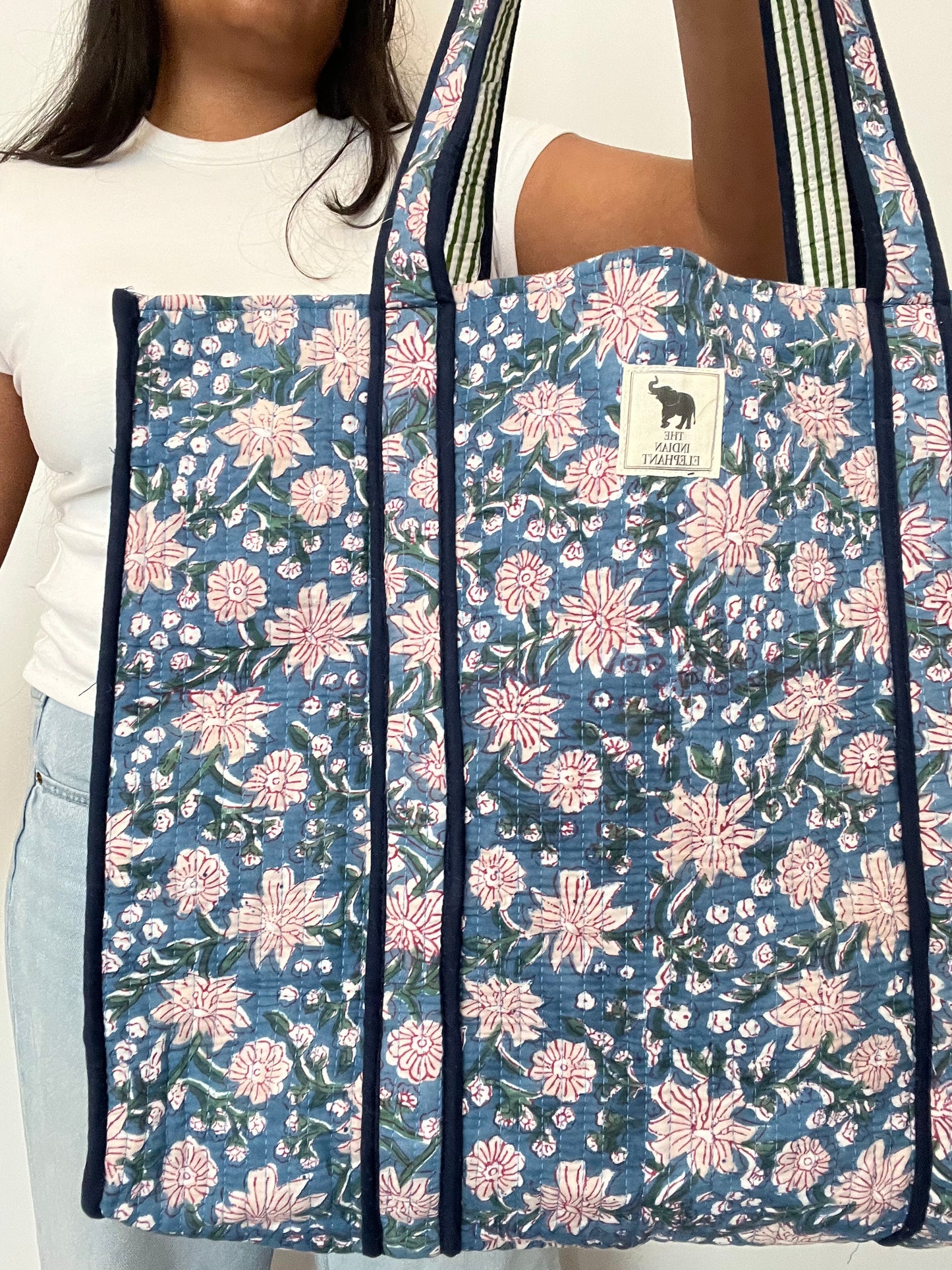 REVERSIBLE TOTE BAG