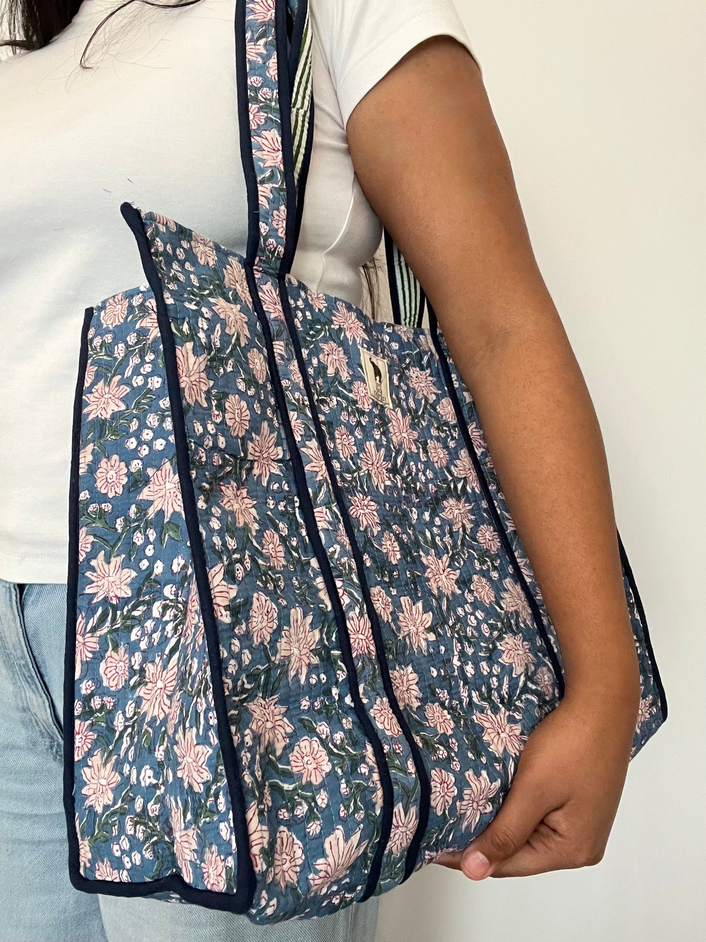REVERSIBLE TOTE BAG