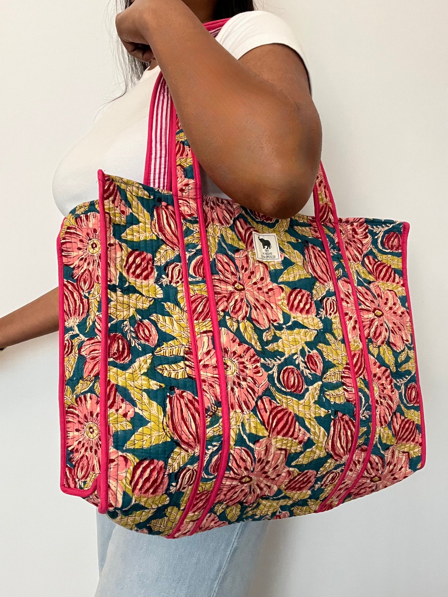 REVERSIBLE TOTE BAG