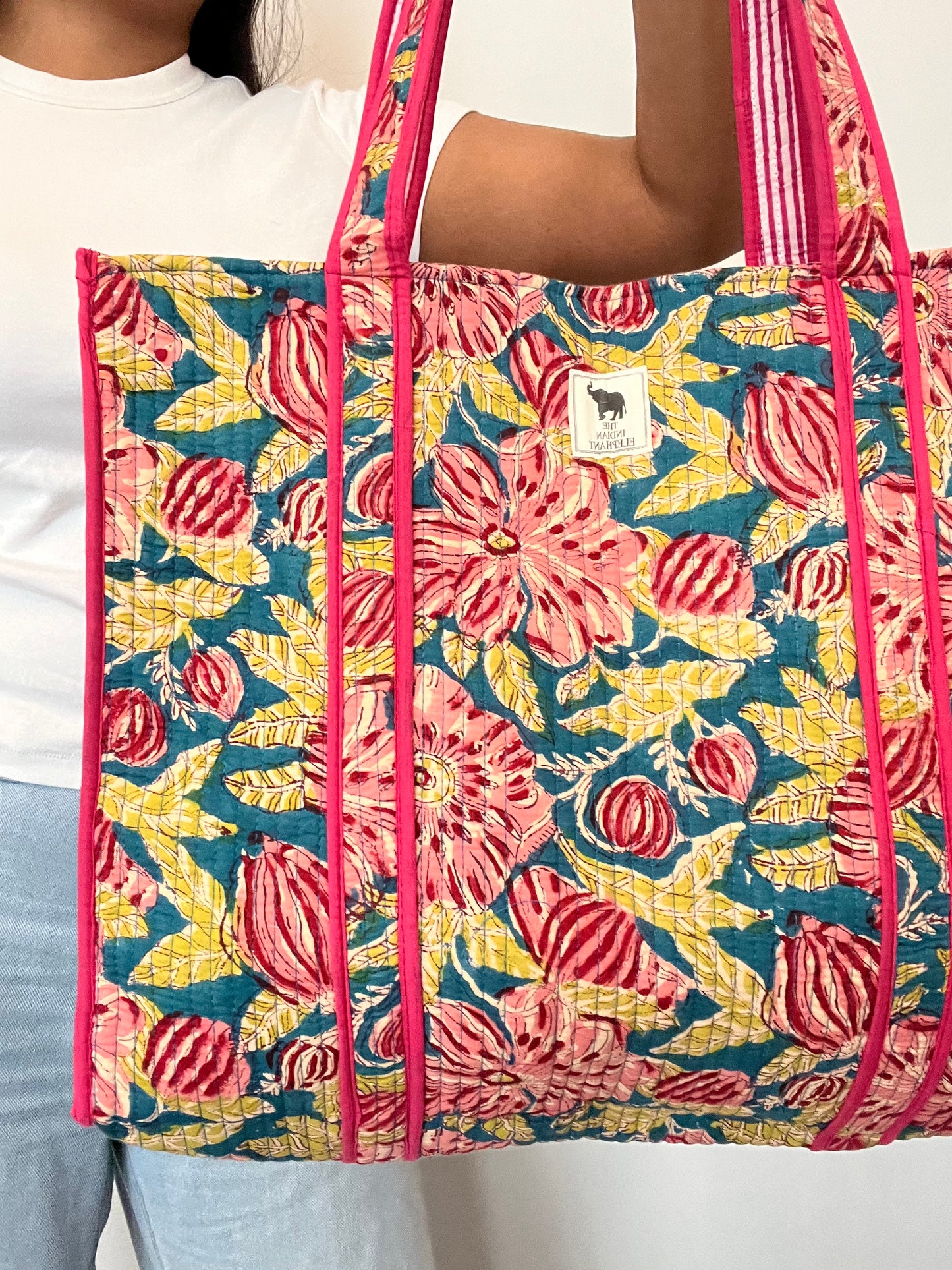 REVERSIBLE TOTE BAG