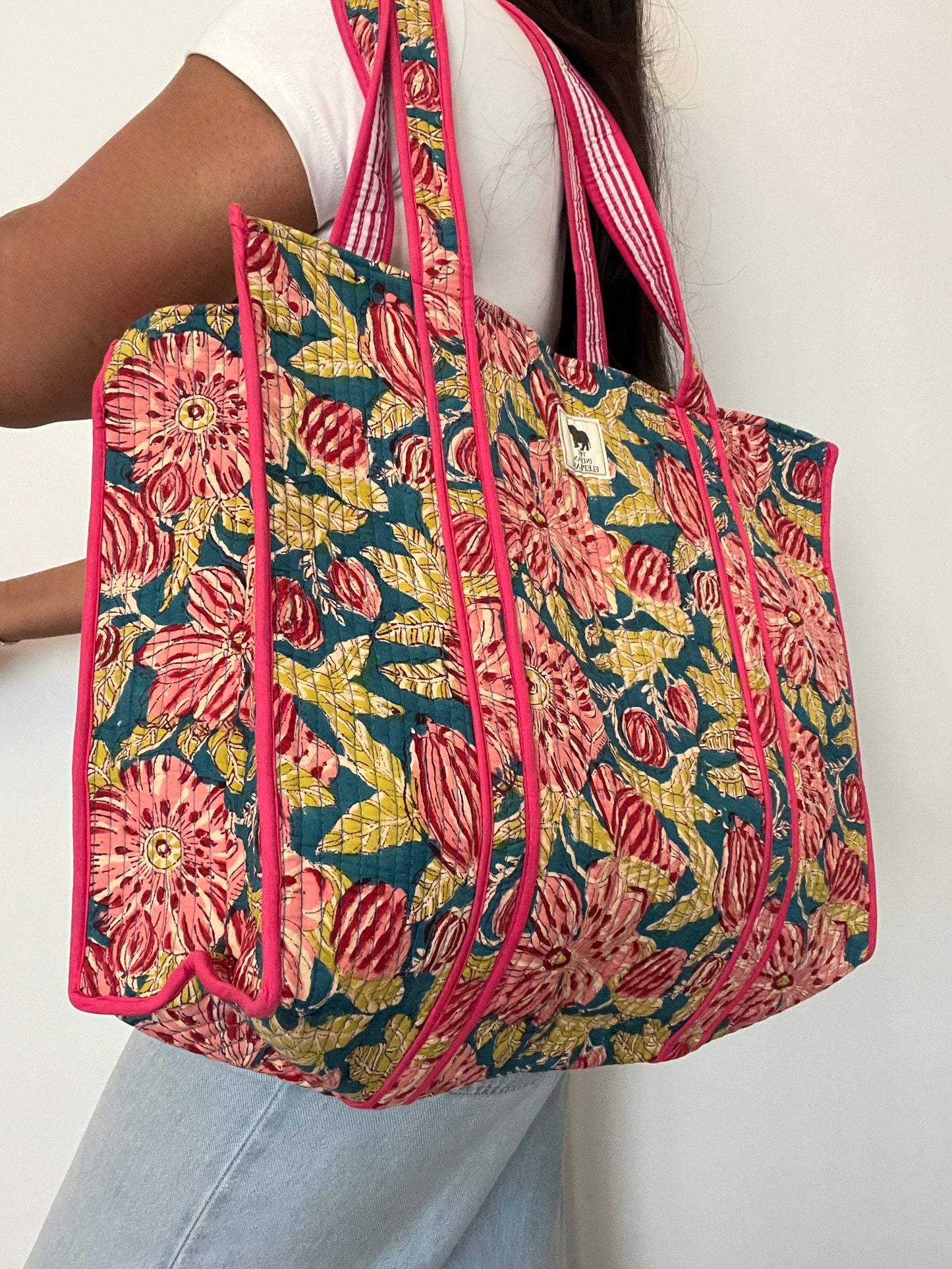 REVERSIBLE TOTE BAG