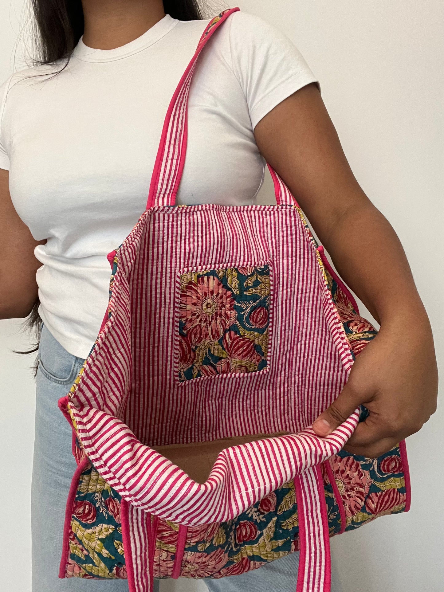 REVERSIBLE TOTE BAG