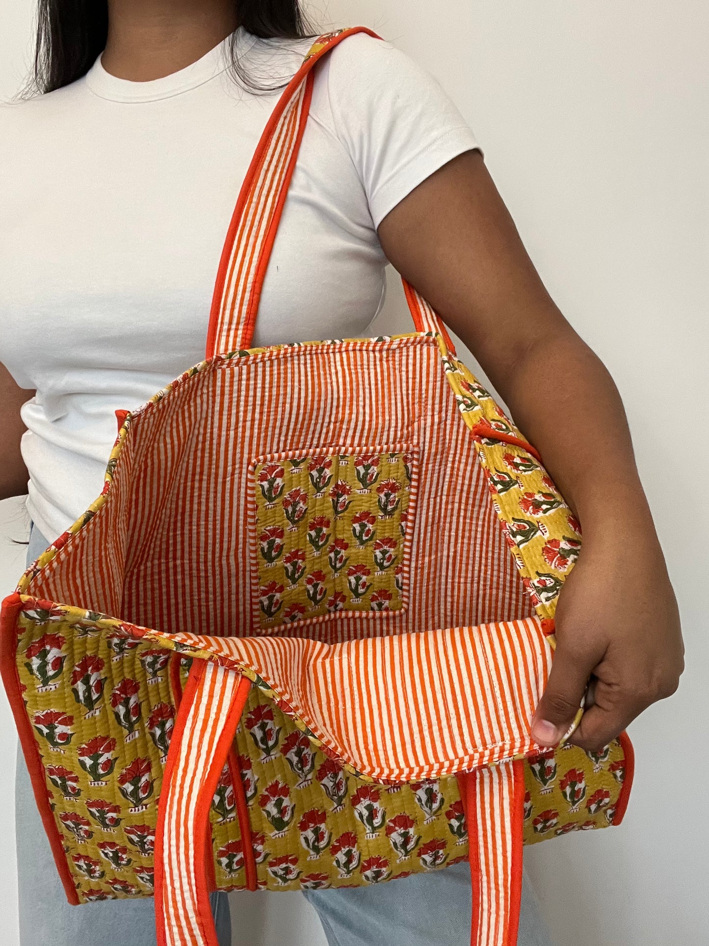 REVERSIBLE TOTE BAG