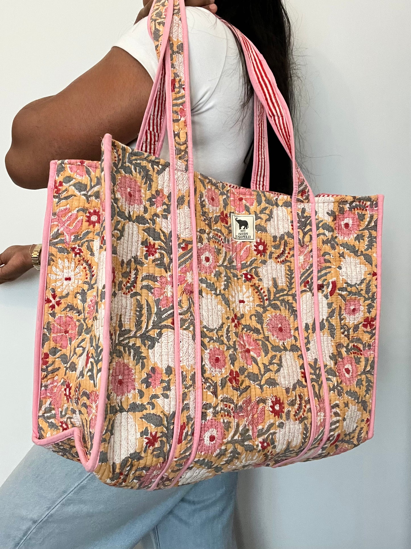 REVERSIBLE TOTE BAG