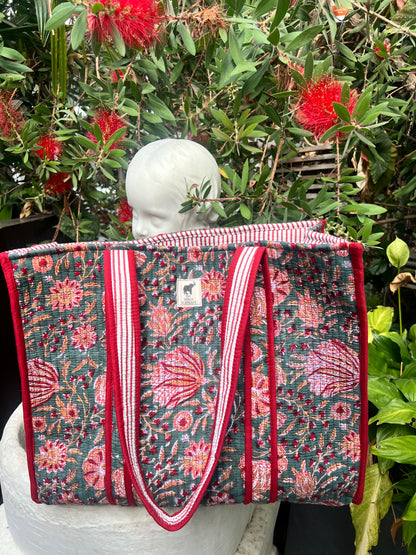 REVERSIBLE TOTE BAG