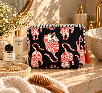 BLACK TIGER XL WASH BAG