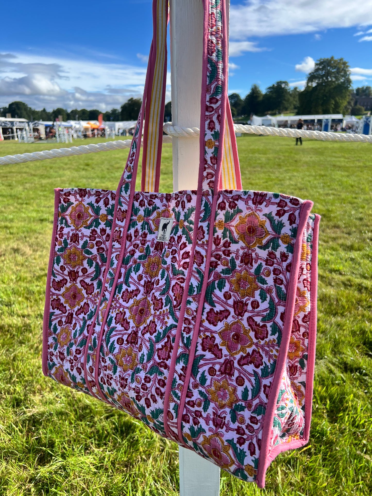 REVERSIBLE TOTE BAG