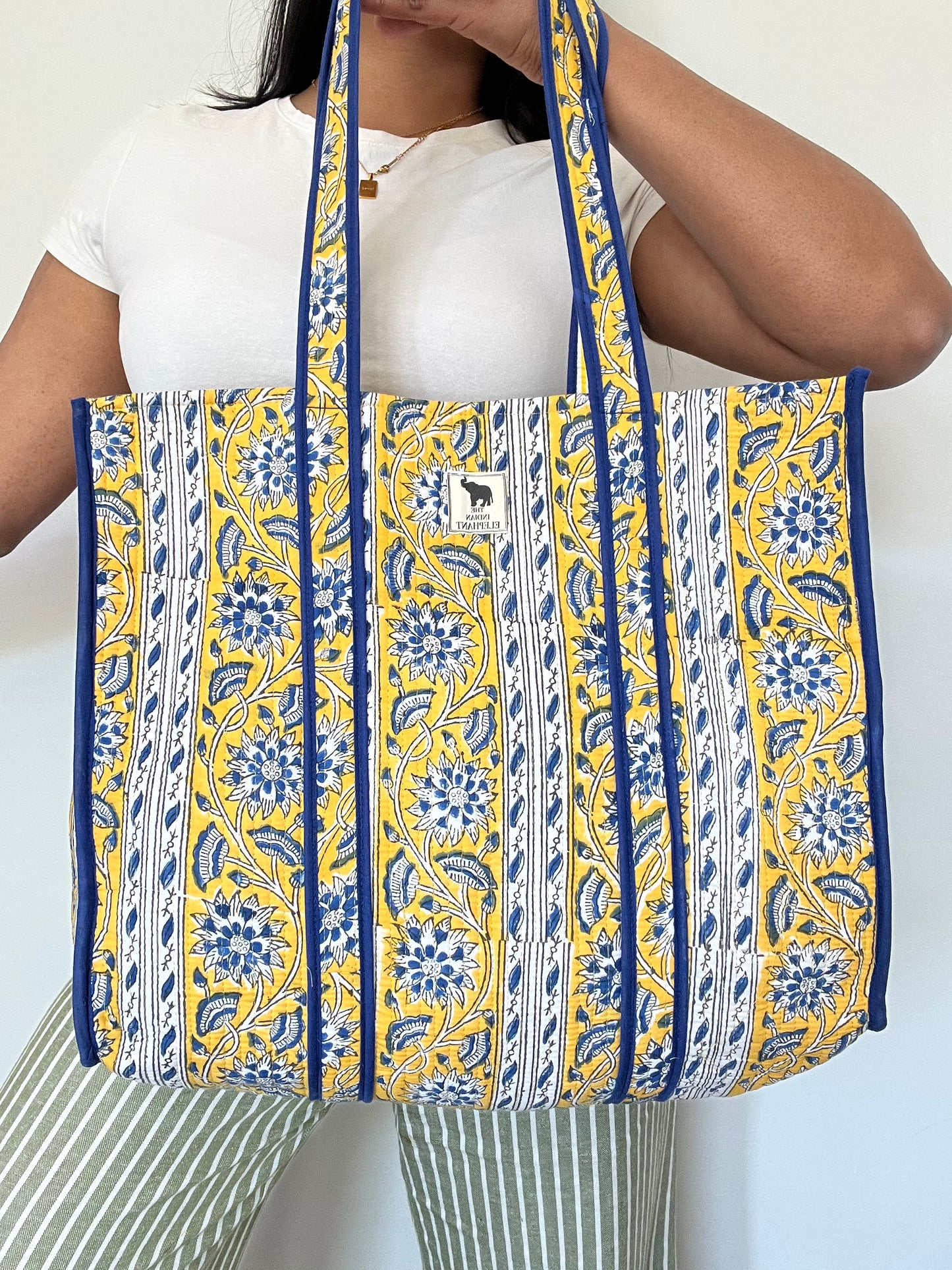 REVERSIBLE TOTE BAG