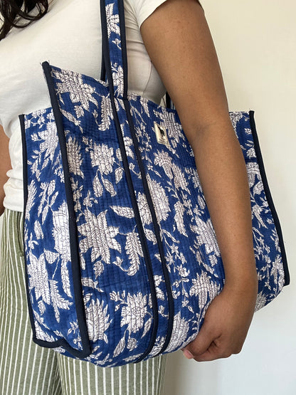 REVERSIBLE TOTE BAG