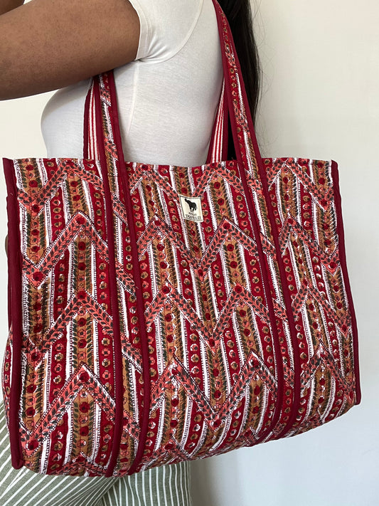REVERSIBLE TOTE BAG