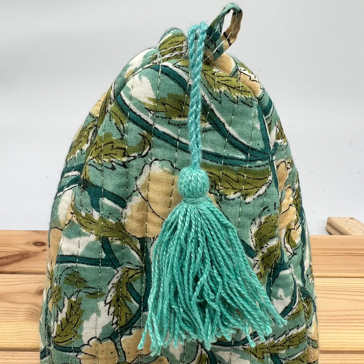 WATERPROOF MAKEUP BAG