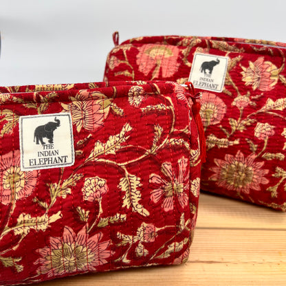 WATERPROOF MAKEUP BAG