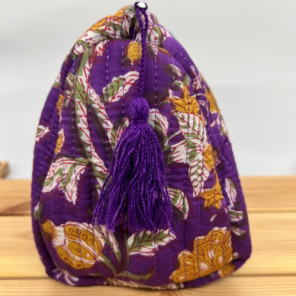 WATERPROOF MAKEUP BAG