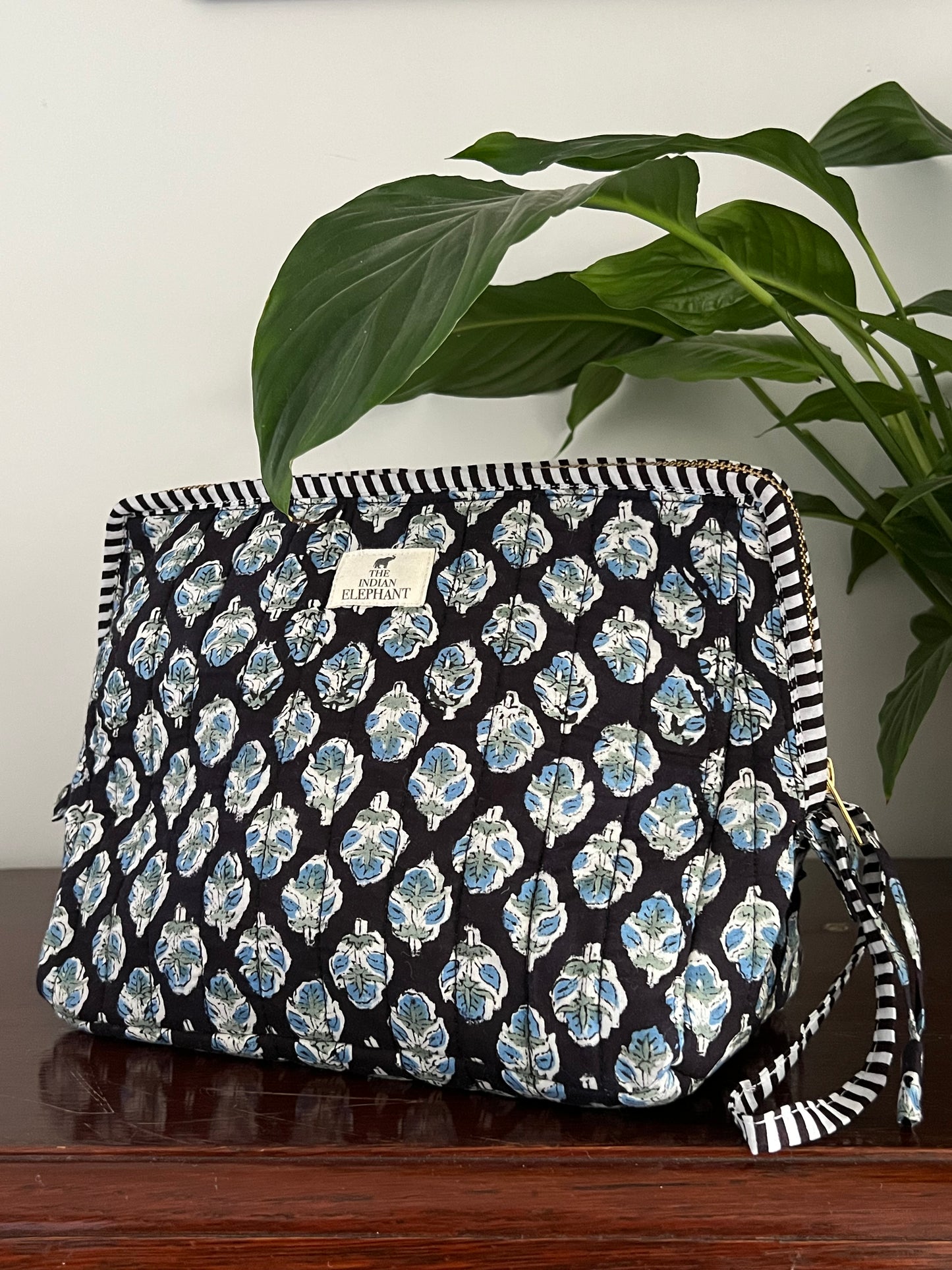XL Wash Bag