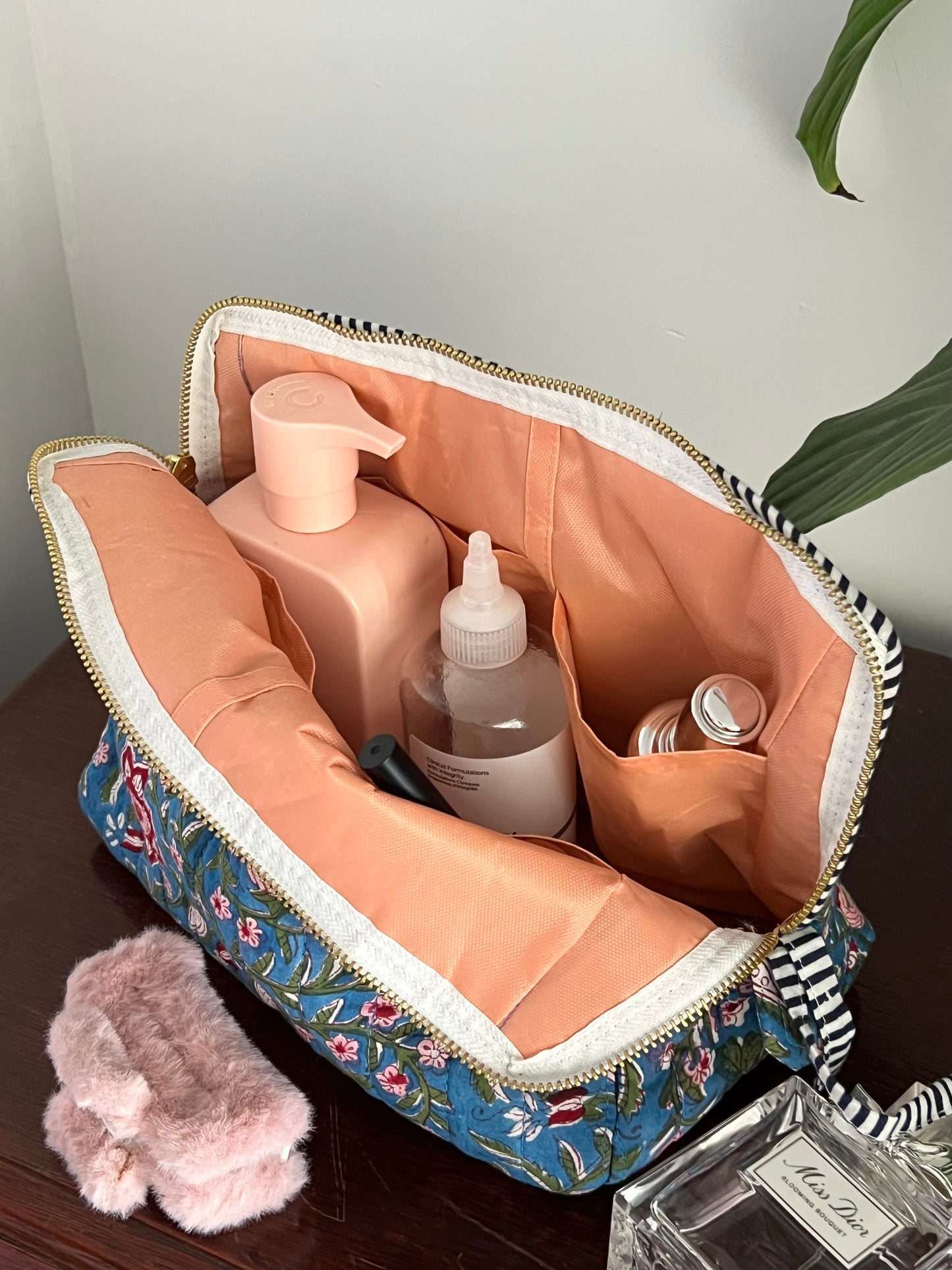 XL Wash Bag