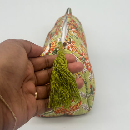 WATERPROOF MAKEUP BAG