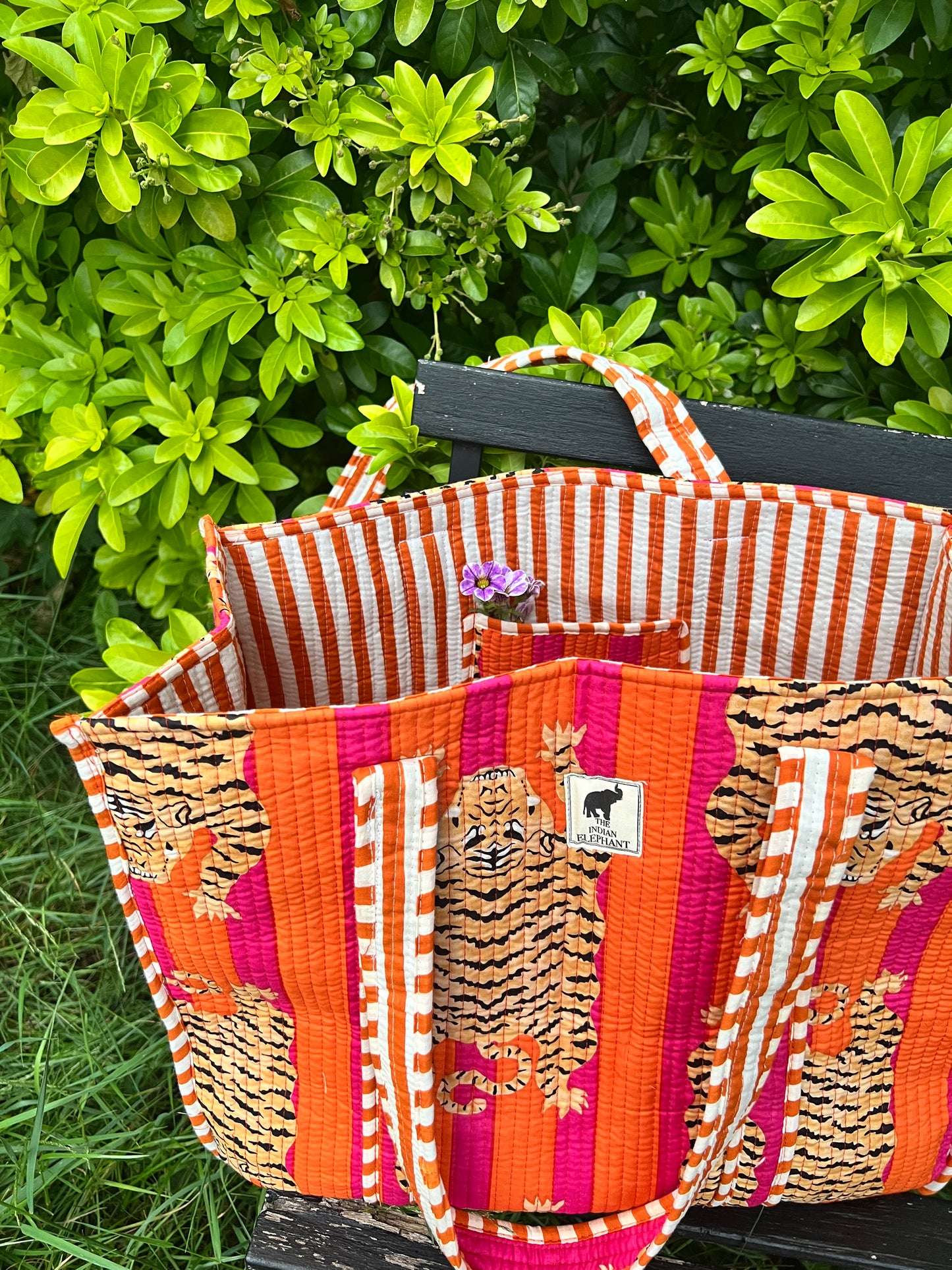 REVERSIBLE TOTE BAG