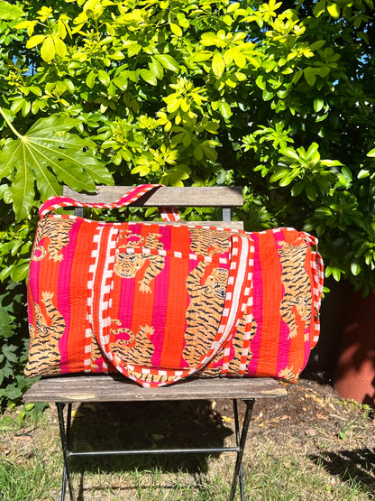 DUFFLE BAG
