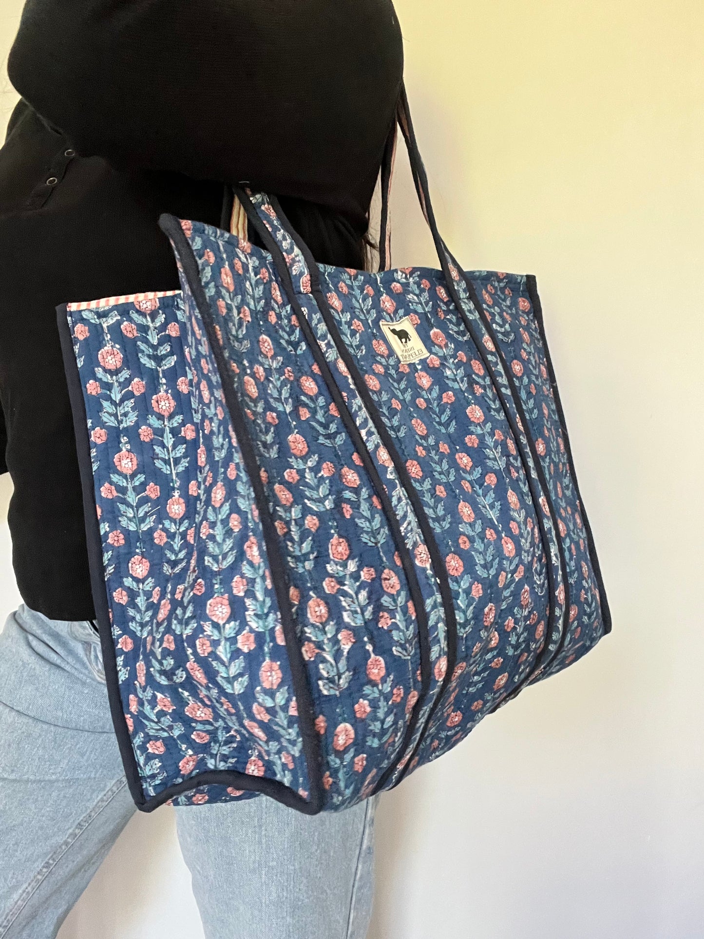 REVERSIBLE TOTE BAG